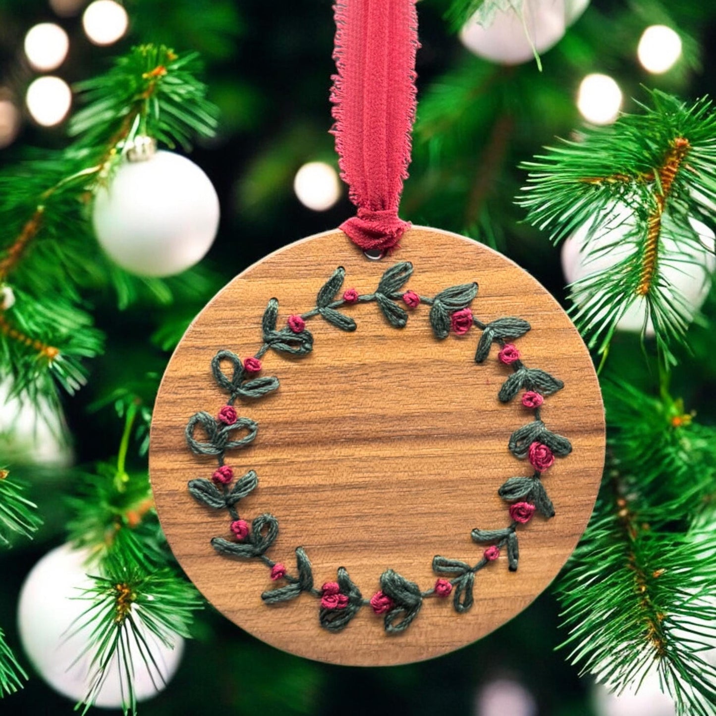 DIY Embroidery Kit | Wood Christmas Ornament | Family Craft Gift | Simple Wreath